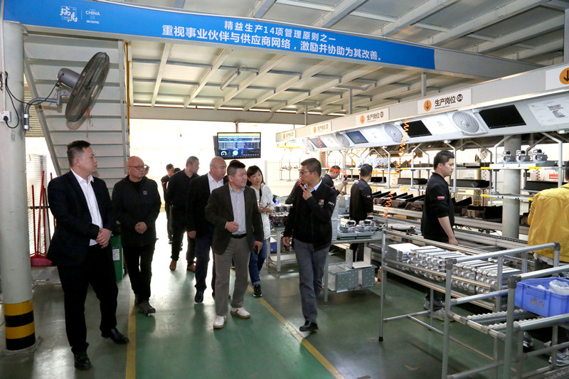 熱烈歡迎河南舒適家行業聯盟領導蒞臨廣東瑞馬參觀指導 熱烈歡迎河南舒適家行業聯盟領導蒞臨廣東瑞馬參觀指導